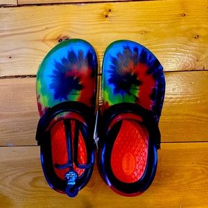 rainbow crocs unisex with tag’s us mens 7 & us womens 9